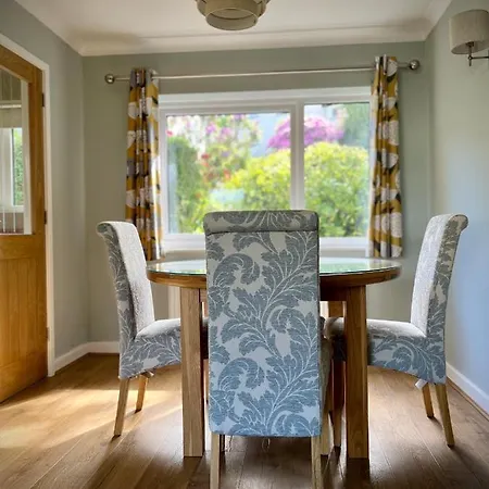 Сasa de vacaciones 3-bedroom Bungalow, With Parking *