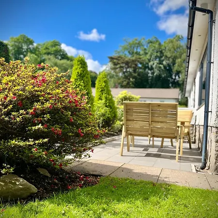 3-bedroom Bungalow, With Parking Сasa de vacaciones Ambleside